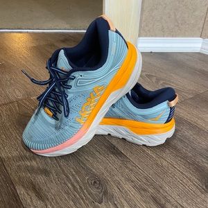 Hoka Bondi 7 women’s size 7.5